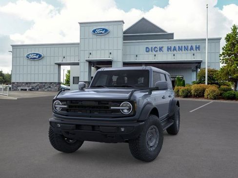 New 2025 Ford Bronco Outer Banks w/ Sasquatch Package image 2