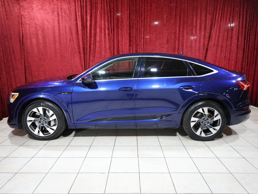 Used 2021 Audi e-tron Premium Plus w/ Premium Plus Package AWD/4WD image 4