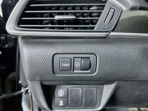 Used 2021 Honda Accord Sport image 12