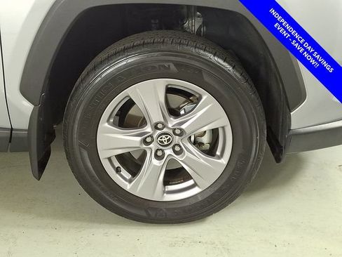 Used 2025 Toyota RAV4 XLE w/ Convenience Package FWD image 10
