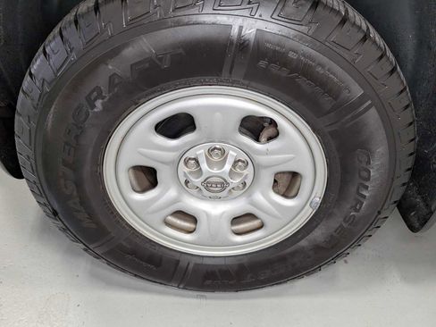 Used 2022 Nissan Frontier S w/ Technology Package image 3