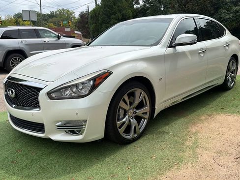 Used 2016 INFINITI Q70 L 3.7 w/ Deluxe Touring Package RWD image 3