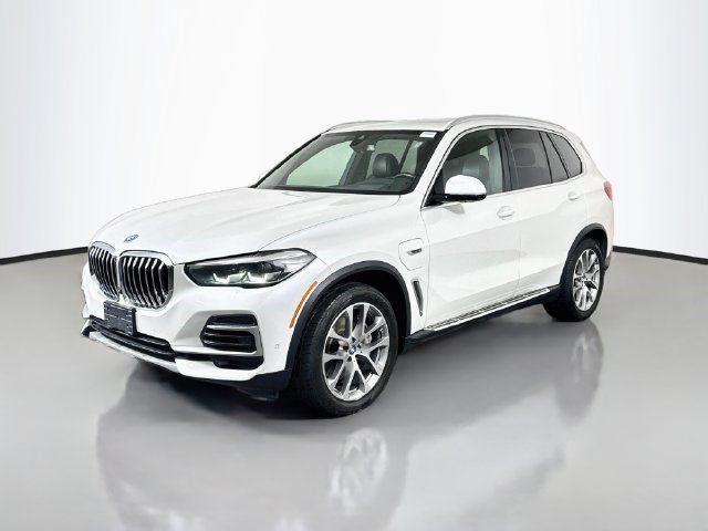 Used 2022 BMW X5 xDrive45e AWD/4WD image 4
