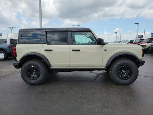 New 2026 Ford Bronco Big Bend image 3
