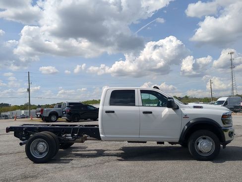 New 2026 RAM 4500 Tradesman image 2