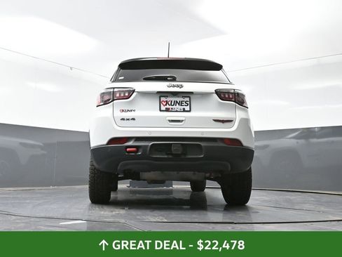 Used 2025 Jeep Compass Trailhawk w/ Trailer Tow Group image 59