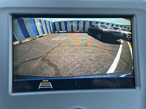 Used 2019 Chevrolet Equinox LS image 24