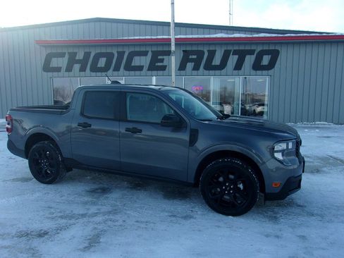 Used 2025 Ford Maverick XLT w/ Black Appearance Package image 2