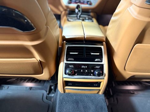 Used 2016 BMW 750i xDrive image 20