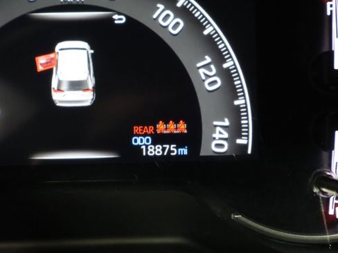 Used 2025 Toyota RAV4 LE image 37