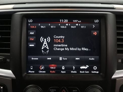 Used 2019 RAM 1500 Classic SLT w/ Luxury Group AWD/4WD image 20