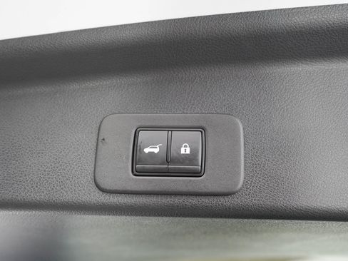 Used 2025 Nissan Murano SL AWD/4WD image 11