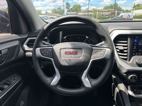 Used 2023 GMC Acadia SLT AWD/4WD image 14