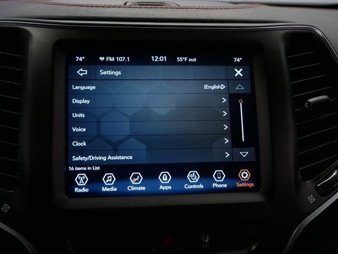 Certified 2022 Jeep Cherokee Trailhawk w/ Premium Leather Package image 43