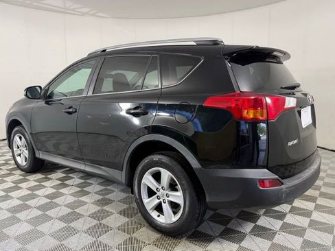 Used 2013 Toyota RAV4 XLE FWD image 4