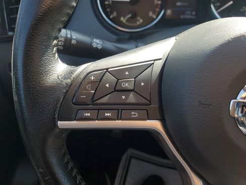 Used 2021 Nissan Rogue Sport SV image 24