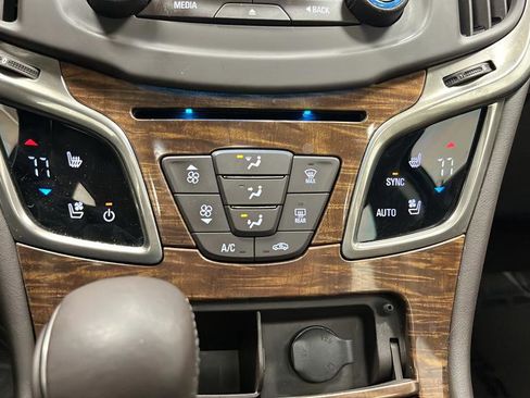 Used 2014 Buick LaCrosse Premium w/ Driver Confidence Package image 18