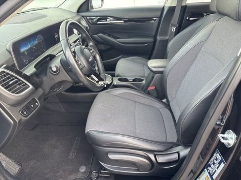 Used 2024 Kia Seltos S image 11