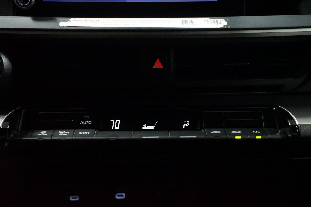 Certified 2024 Toyota Prius LE FWD image 19