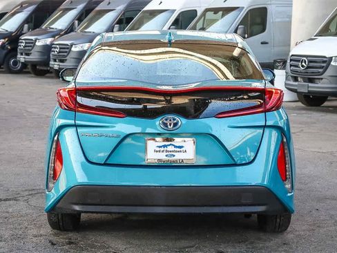 Used 2018 Toyota Prius Prime Plus image 7