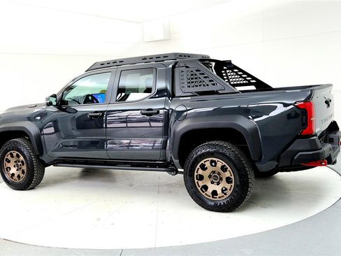 Certified 2025 Toyota Tacoma 4x4 Double Cab Hybrid image 4