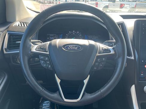 Used 2023 Ford Edge SEL image 15