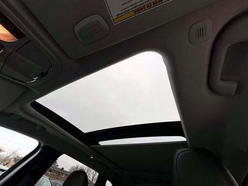 Used 2022 Jeep Cherokee Limited image 33