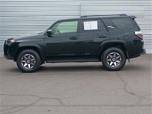 Used 2024 Toyota 4Runner TRD Off-Road image 7