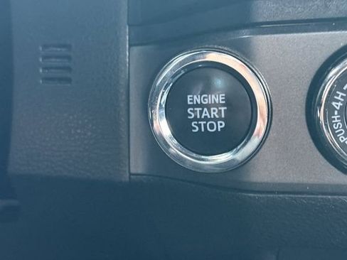 Certified 2023 Toyota Tacoma TRD Off-Road image 28