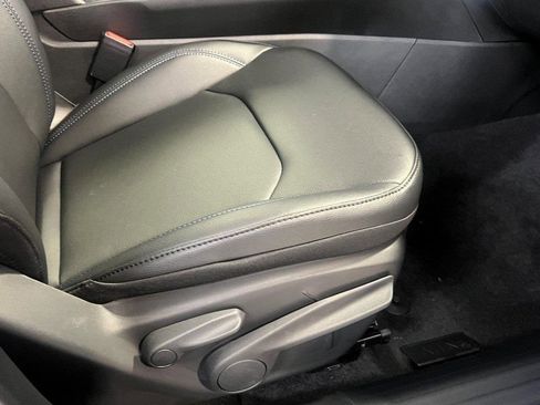 New 2026 Jeep Compass Limited w/ Sun, Sound & Navigation Group image 12