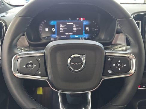 Used 2023 Volvo C40 P8 Recharge Ultimate w/ Protection Package Premier AWD/4WD image 7