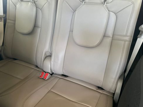 Used 2023 Lincoln Aviator Reserve w/ Elements Package Plus image 15