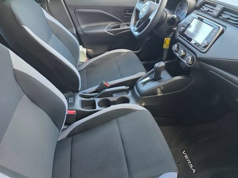 Used 2025 Nissan Versa S w/ Trunk Package FWD image 18