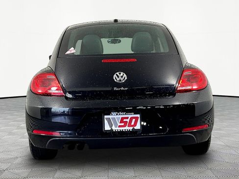 Used 2016 Volkswagen Beetle 1.8T Classic FWD image 5