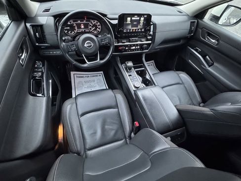 Used 2022 Nissan Pathfinder SL image 22