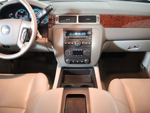 Used 2014 GMC Sierra 3500 SLT w/ SLT Convenience Package image 36