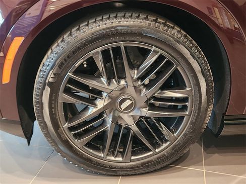 New 2025 Cadillac Escalade IQ Sport 2 w/ LPO, ONYX Package image 6