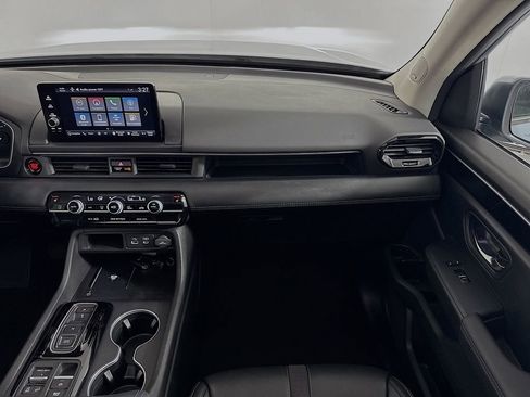 Certified 2023 Honda Pilot Touring image 19