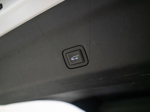 Used 2024 Chevrolet Tahoe High Country w/ Advanced Technology Package image 45