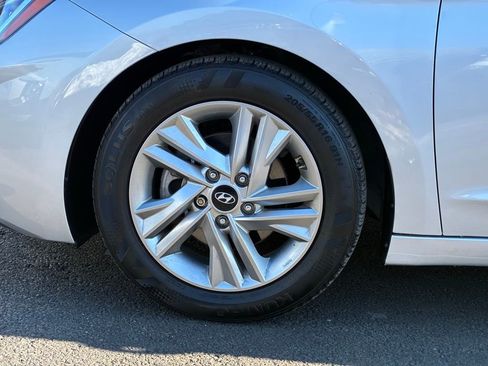 Used 2020 Hyundai Elantra SEL image 48