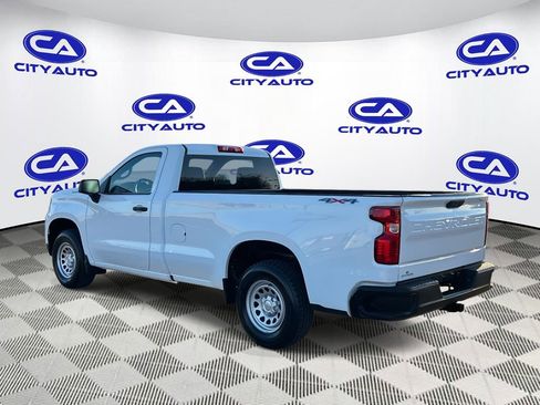 Used 2022 Chevrolet Silverado 1500 W/T w/ WT Value Package AWD/4WD image 6
