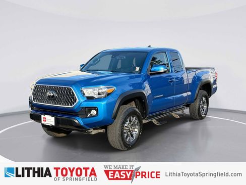 Certified 2018 Toyota Tacoma TRD Off-Road w/ Technology Package image 1