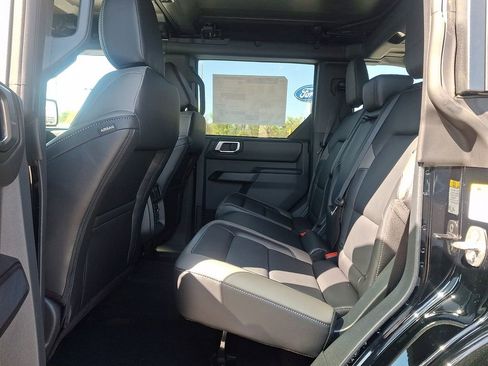 New 2026 Ford Bronco Outer Banks w/ Sasquatch Package AWD/4WD image 6