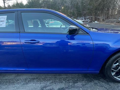 Used 2018 Chrysler 300 Touring w/ Sport Appearance Package image 11