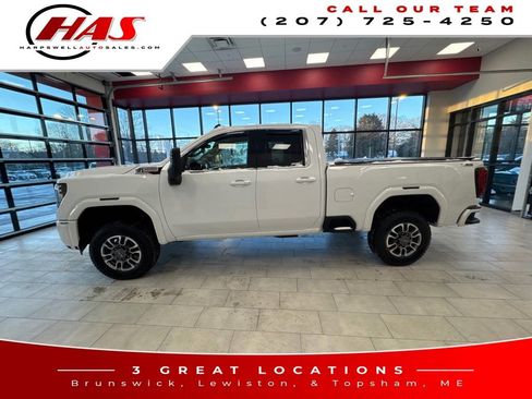 Used 2024 GMC Sierra 2500 SLE image 2