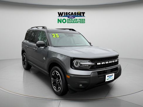 Certified 2025 Ford Bronco Sport Outer Banks w/ Outer Banks Tech Package+ AWD/4WD image 1