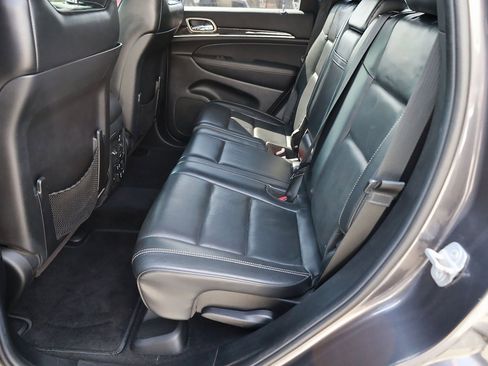 Used 2014 Jeep Grand Cherokee Overland w/ Advanced Technology Group image 17