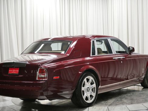 Used 2010 Rolls-Royce Phantom Sedan image 9