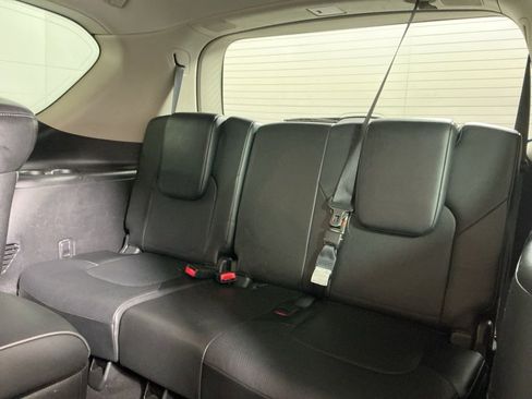 Used 2018 INFINITI QX80 Base image 29