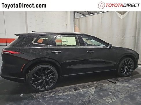 New 2025 Toyota Crown Signia image 8